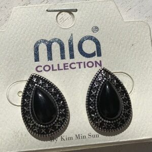 MIA Collection Pierced Costume Earrings  NWT